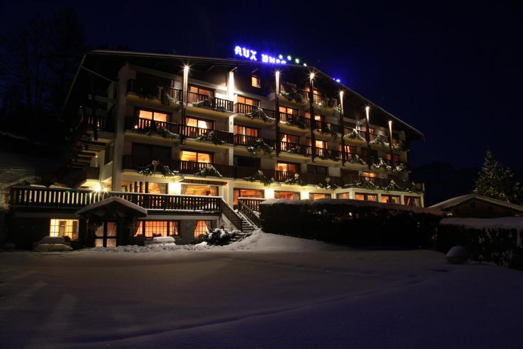 Aux Ducs De Savoie Hotel Combloux Esterno foto